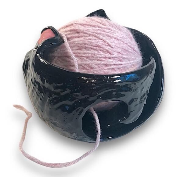 Black Cat Pottery Yarn Bowl/Tea Light or Candle Holder - Picture 4 of 16